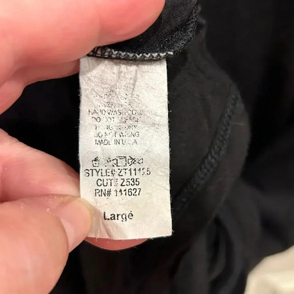 Fab’rik‎ Black Dressy T Shirt with Gold Trim size Large - Picture 7 of 7